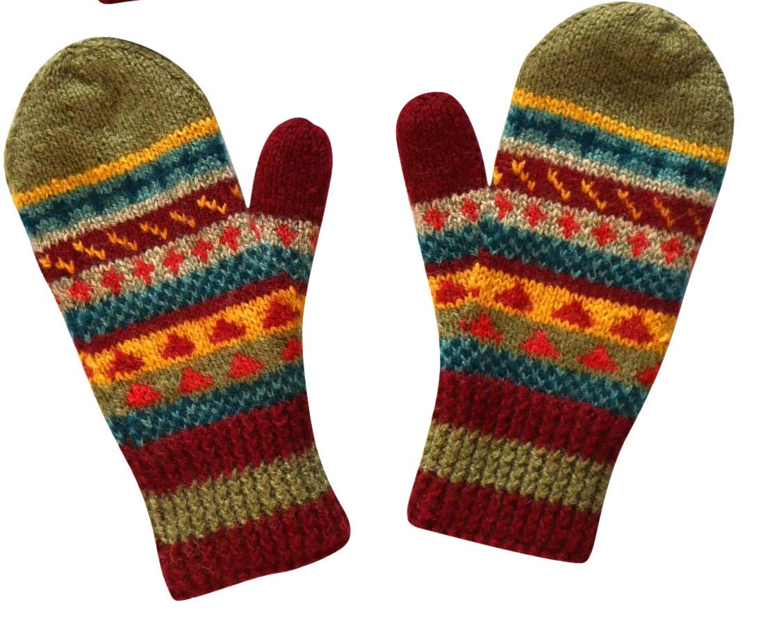 Mountain Dia fleece-lined caps and mittens